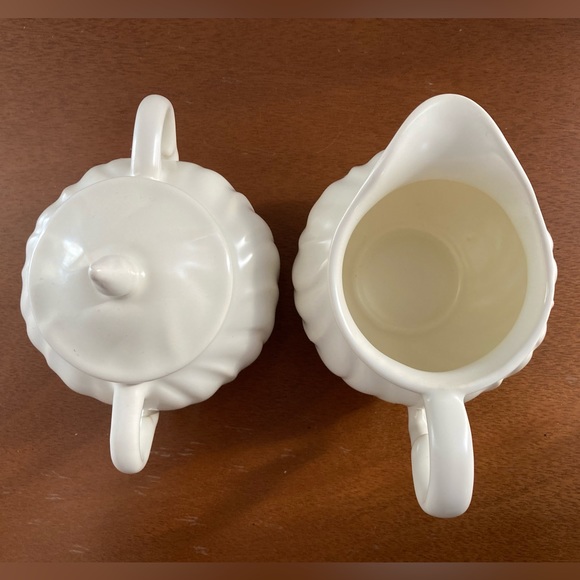 Vintage Franciscan Coranodo Off-White Matte Pottery Cream and Sugar Bowl Set - Picture 3 of 5